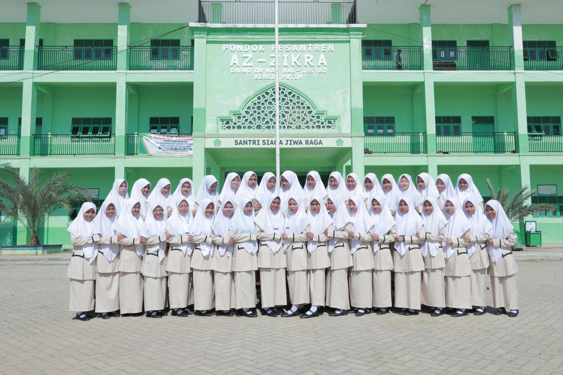 Studi Tour ke Pabrik Unibis