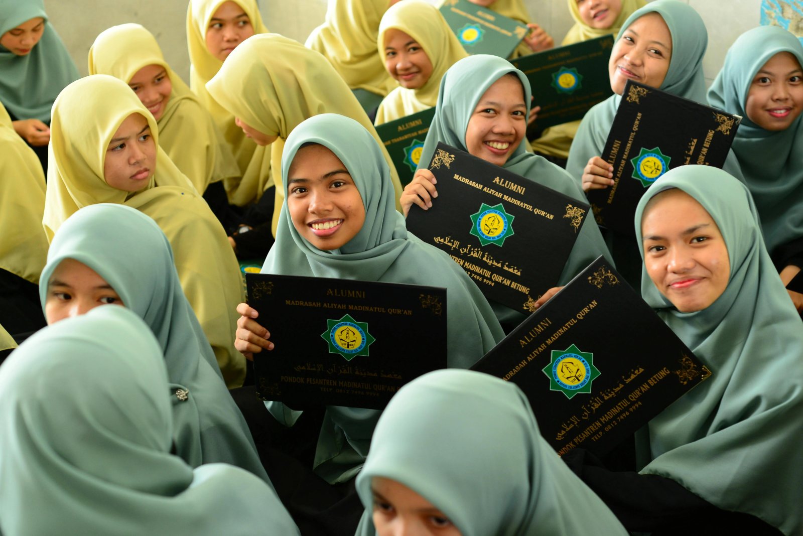 Kegiatan Bakti Sosial Siswa di Lingkungan Sekitar